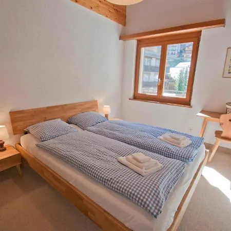 Three-bedroom Cozy In Ζερμάτ