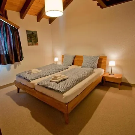 Διαμέρισμα Three-bedroom Cozy In *